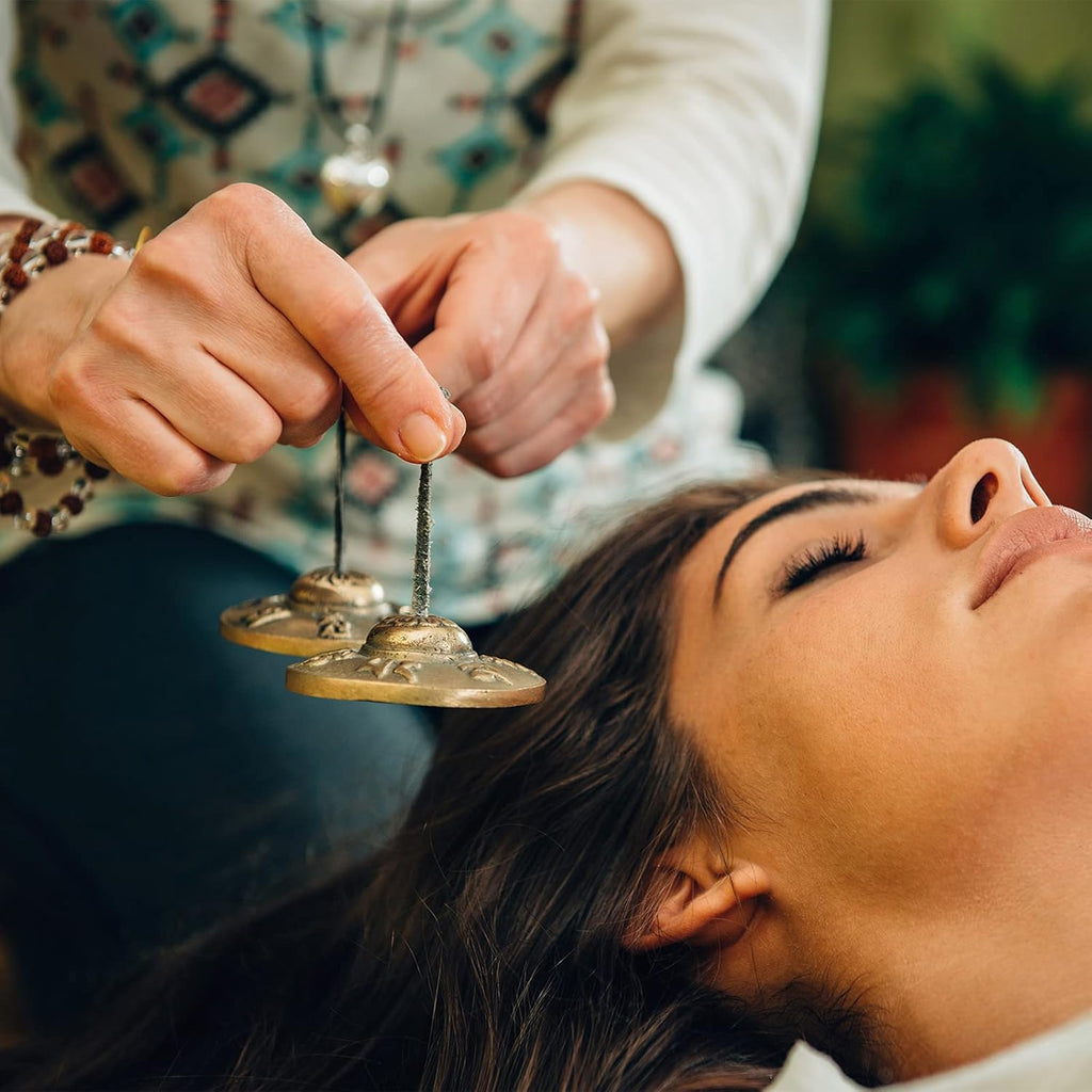 Omara Tibetan Tingsha Cymbals Meditation Chime Bells with Tibetan Drawstring Cloth Bag, 6.3 cm Meditation Chime Bells, for Percussion Instrument(Om Mane Padme Hum Symbols Embossed)